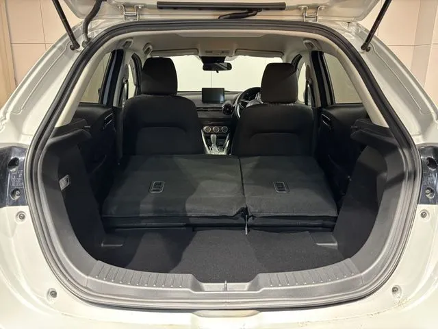 MAZDA2(マツダ)の車両写真