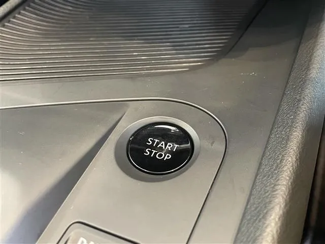 ノート(ニッサン)の車両写真