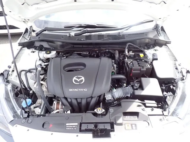 ＭＡＺＤＡ２（マツダ）の車両写真
