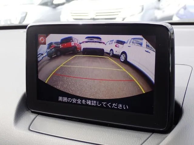 ＭＡＺＤＡ２（マツダ）の車両写真
