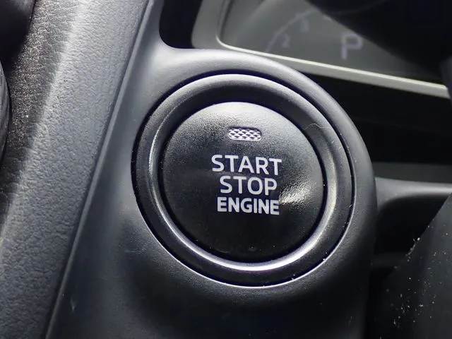 ＭＡＺＤＡ２（マツダ）の車両写真
