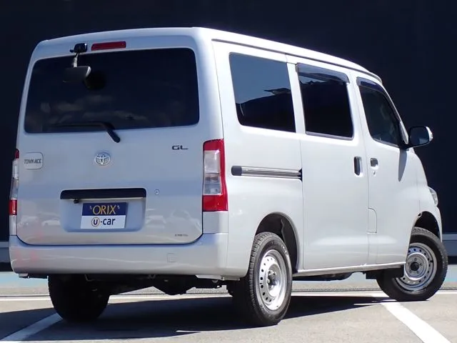 タウンエースバン　２ＷＤ（トヨタ）の車両写真
