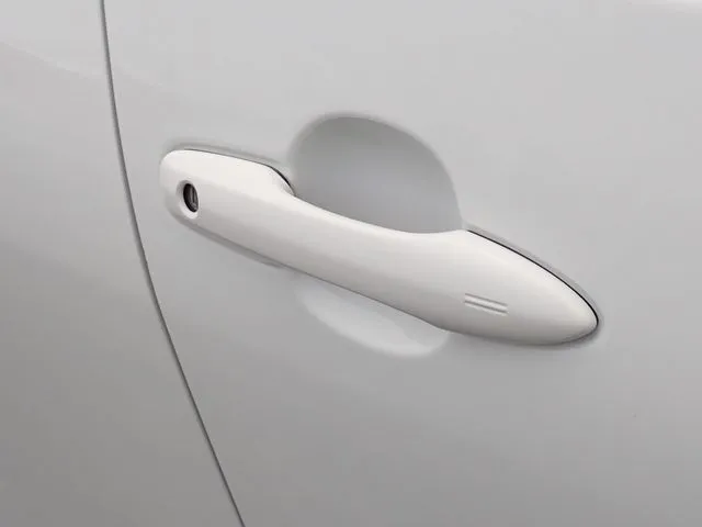 プリウス(トヨタ)の車両写真