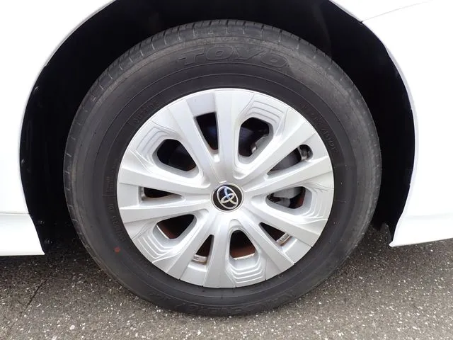 プリウス(トヨタ)の車両写真