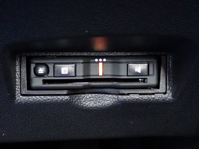 プリウス(トヨタ)の車両写真