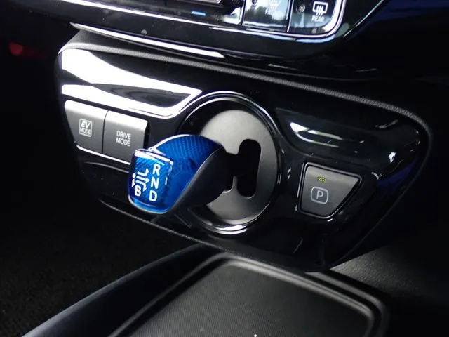 プリウス(トヨタ)の車両写真