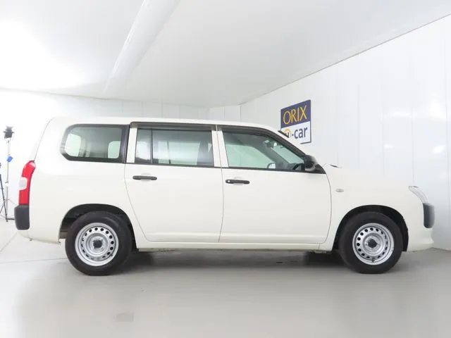 プロボックスバン　２ＷＤ（トヨタ）の車両写真