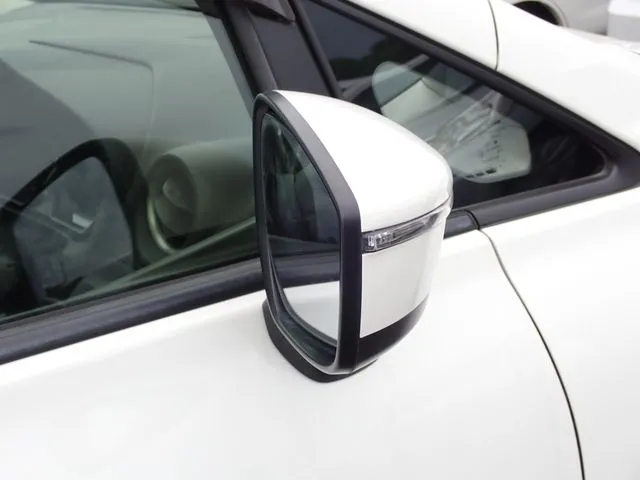 ノート(ニッサン)の車両写真
