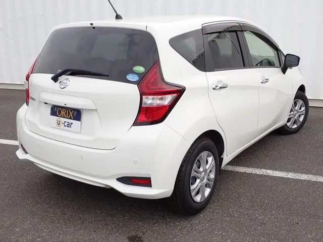 ノート(ニッサン)の車両写真