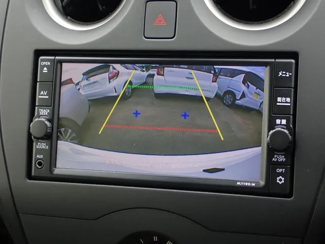 ノート(ニッサン)の車両写真