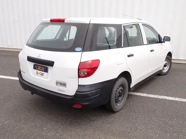 ランサーカーゴ 2WD(ミツビシ)の車両写真