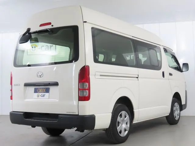 ハイエースバン　２ＷＤ（トヨタ）の車両写真
