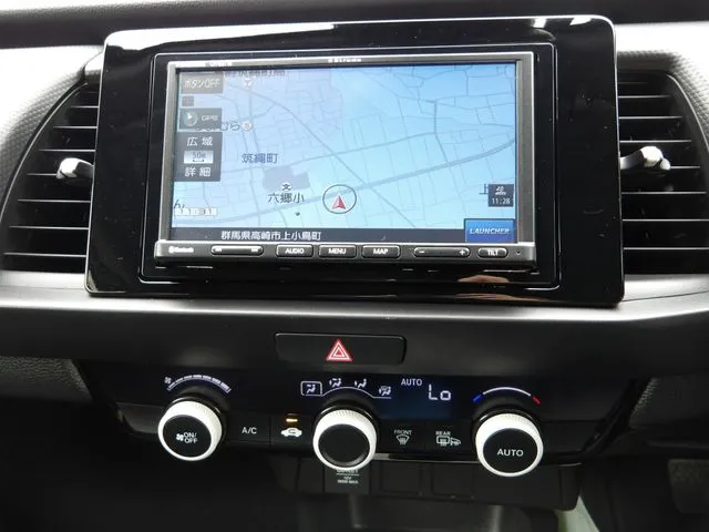 フィット e:HEV 4WD(ホンダ)の車両写真
