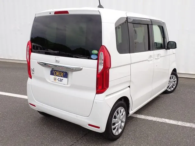 N BOX(ホンダ)の車両写真