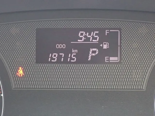 シエンタ(トヨタ)の車両写真