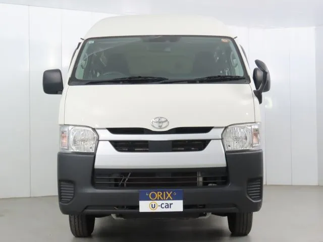 ハイエースバン　２ＷＤ（トヨタ）の車両写真