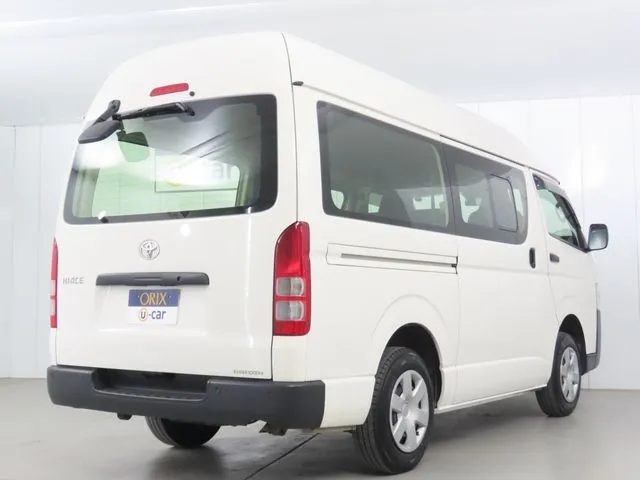 ハイエースバン　２ＷＤ（トヨタ）の車両写真