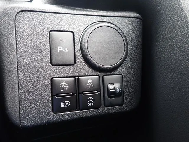ミラ　イース（ダイハツ）の車両写真
