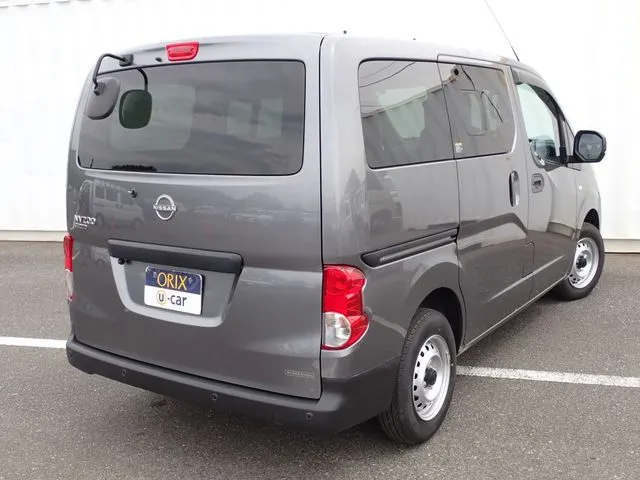 ＮＶ２００バネットバン（ニッサン）の車両写真