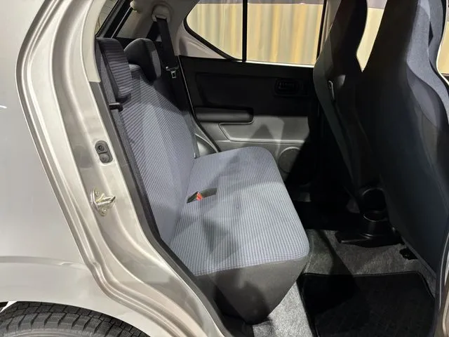 スズキ　アルト　４ＷＤ