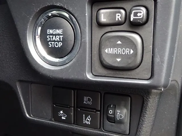 カローラアクシオ（トヨタ）の車両写真
