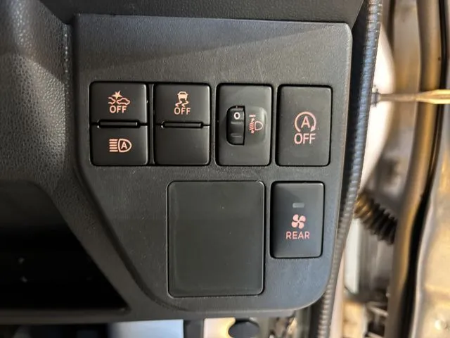 ダイハツ　ハイゼットカーゴ　４ＷＤ