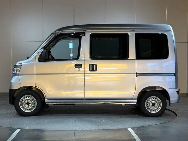 ダイハツ　ハイゼットカーゴ　４ＷＤ