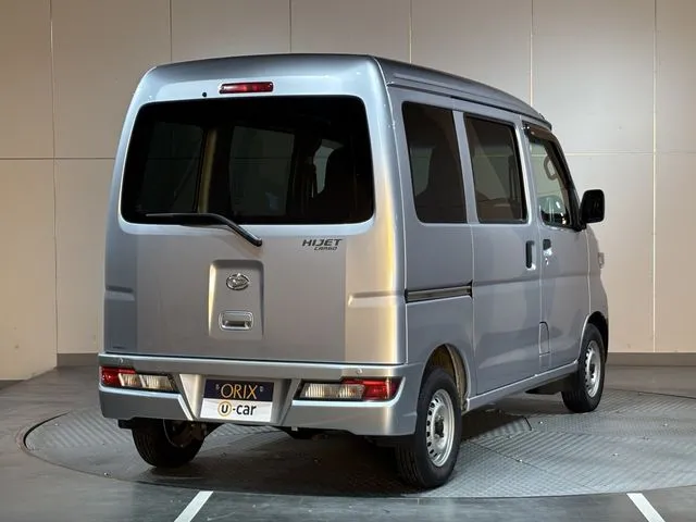 ダイハツ　ハイゼットカーゴ　４ＷＤ