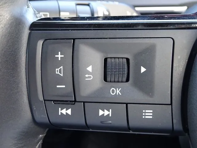 ノート　４ＷＤ（ニッサン）の車両写真