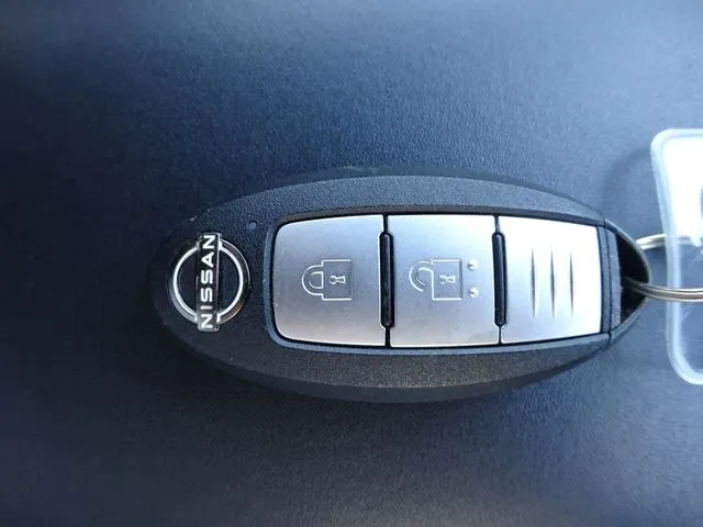 ノート　４ＷＤ（ニッサン）の車両写真