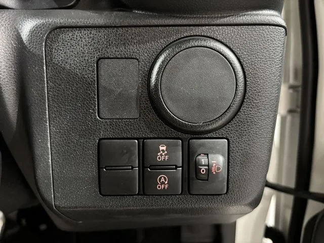 ダイハツ　ミラ　イース　４ＷＤ