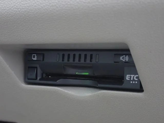 パッソ（トヨタ）の車両写真