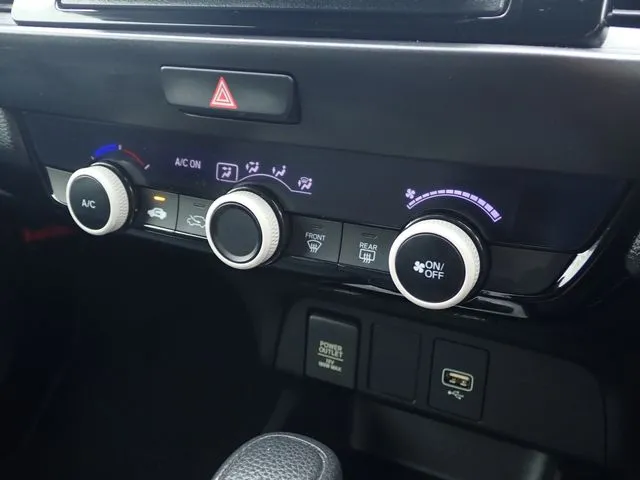 フィット（ホンダ）の車両写真