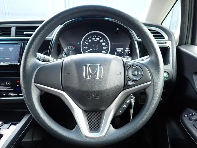 シャトル(ホンダ)の車両写真