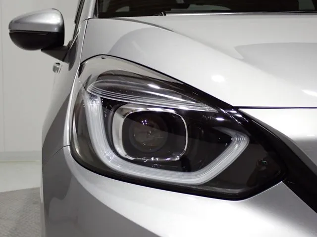 ホンダ　フィット　ｅ：ＨＥＶ