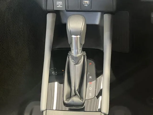 ホンダ　フィット