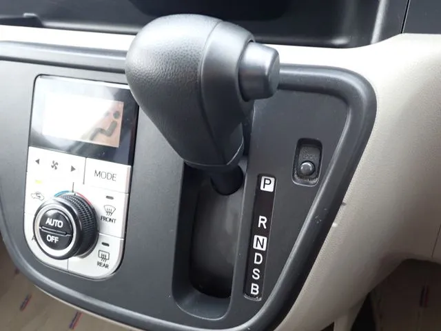 パッソ(トヨタ)の車両写真