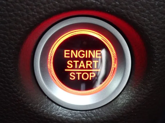 N BOX(ホンダ)の車両写真