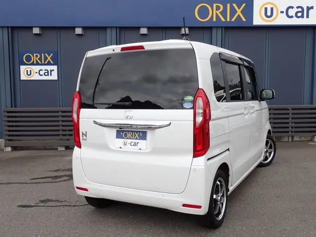N BOX(ホンダ)の車両写真