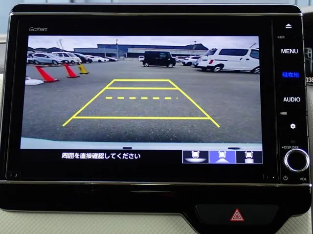 N BOX(ホンダ)の車両写真