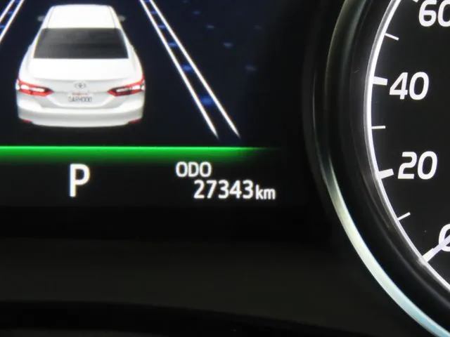 カムリ　ハイブリッド（トヨタ）の車両写真