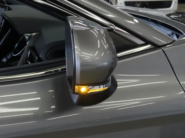 カムリ　ハイブリッド（トヨタ）の車両写真