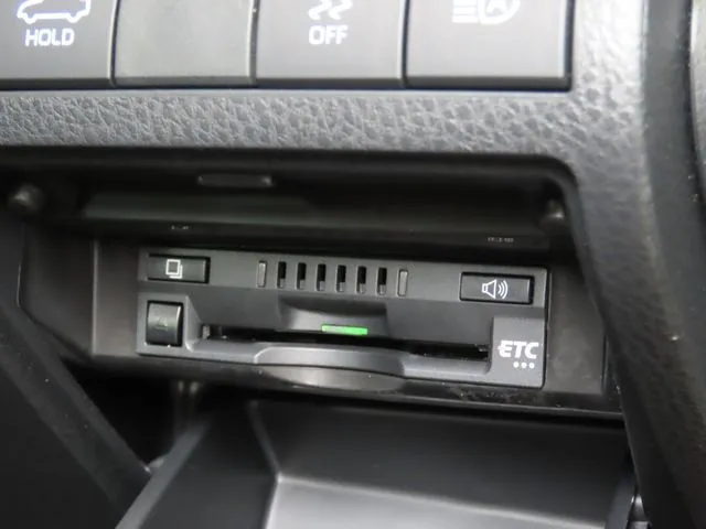 カムリ　ハイブリッド（トヨタ）の車両写真