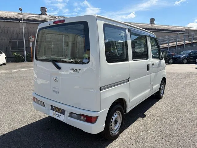 ダイハツ　ハイゼットカーゴ