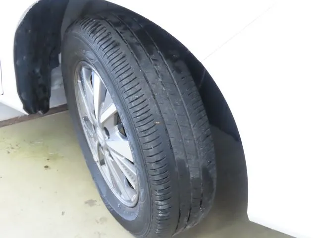 セレナ（ニッサン）の車両写真