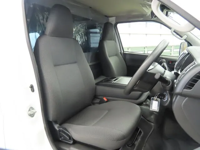 ハイエースバン 1.25t 2WD(トヨタ)の車両写真