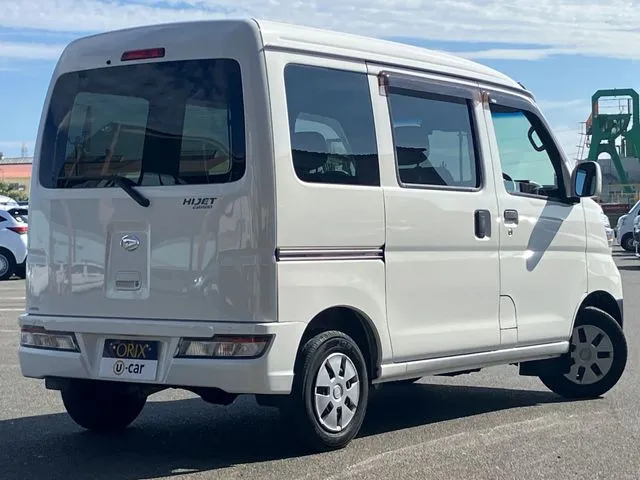 ハイゼットカーゴ 4WD(ダイハツ)の車両写真