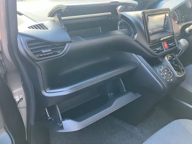 ノア（トヨタ）の車両写真