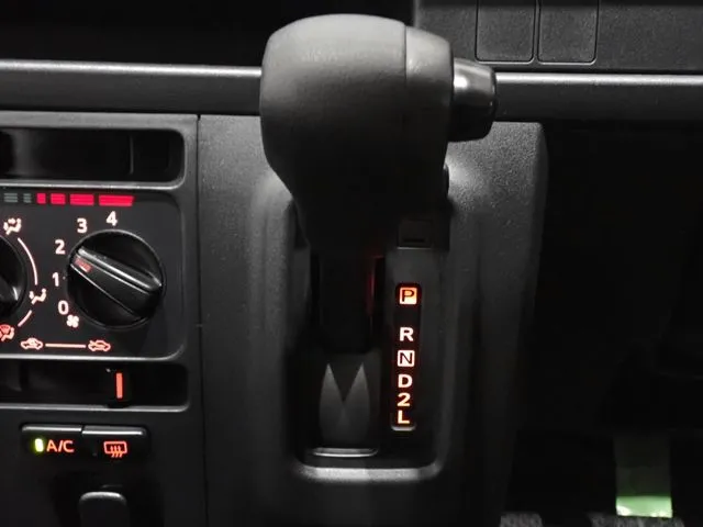 ダイハツ　ハイゼットカーゴ