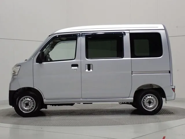 ダイハツ　ハイゼットカーゴ
